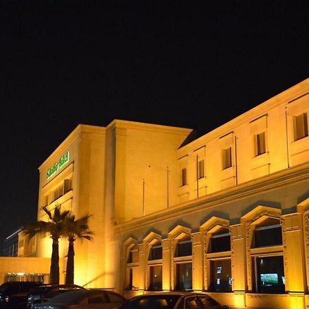 Saladin Hotel Riyadh Exteriör bild